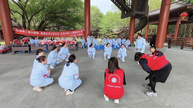 致敬白衣天使凝聚社会温情开元棋牌网站沈阳爱心企业(图4)